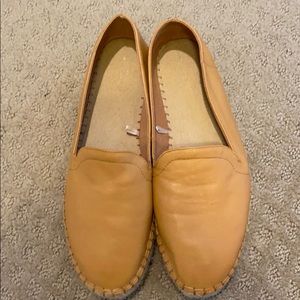 Size 9 Gap cognac leather shoes